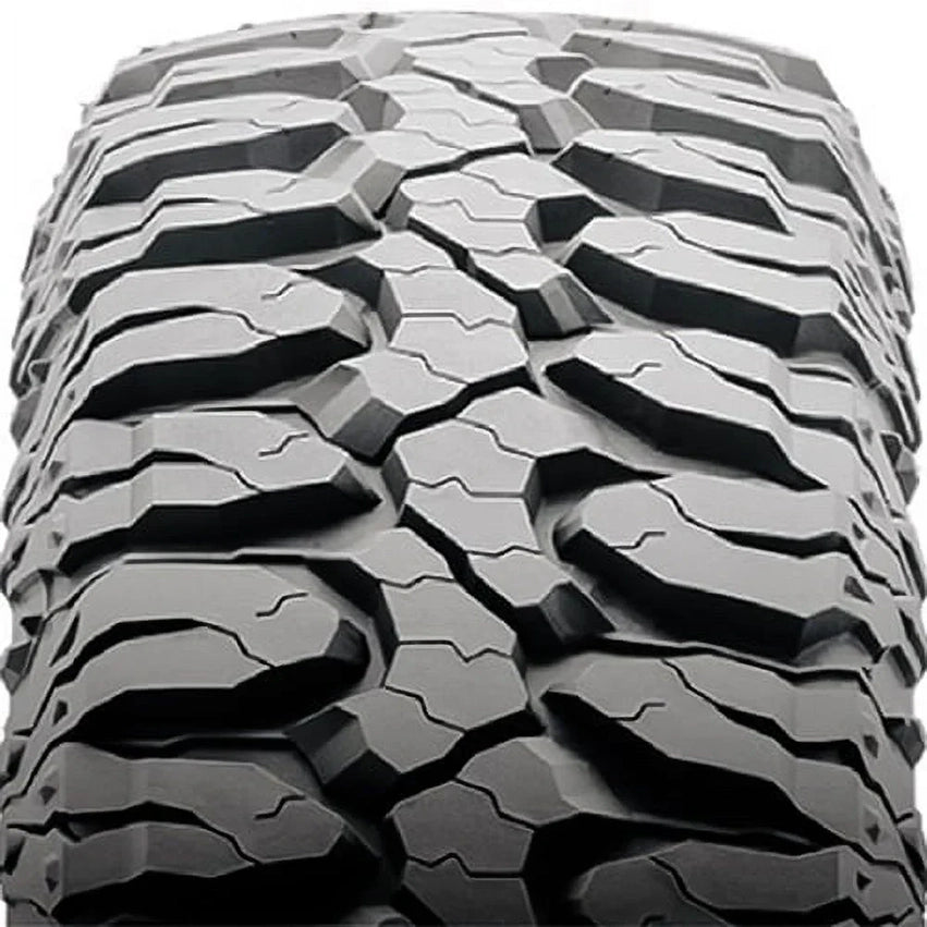 M/T Mud Terrain LT33X12.50R15 108Q C Light Truck Tire
